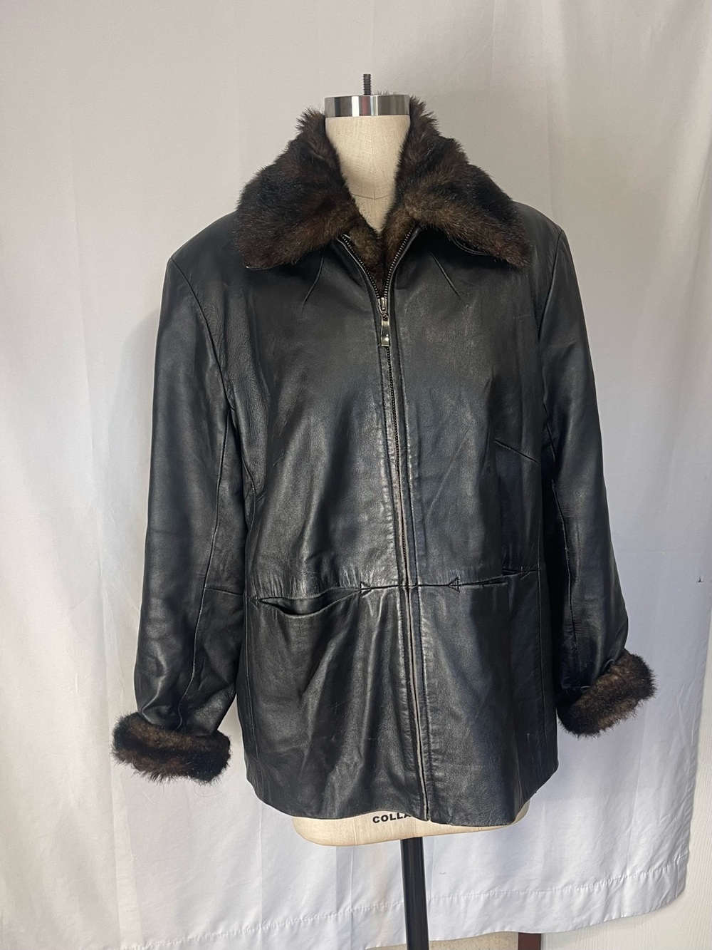 Vintage Kathy Ireland genuine leather black Jacket faux fur womens size XL